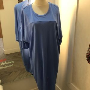 a half sleeved blue dress